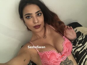 photo amateur This pink bra matches something else that's pink ðŸ’—