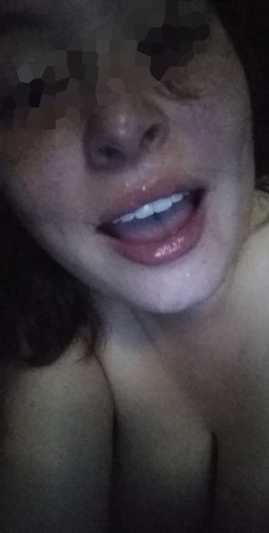 amateurfoto Pic my wife sent after blowing a friend and his cum on her face