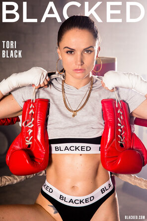 photo amateur Tori Black - The Big Fight (1)