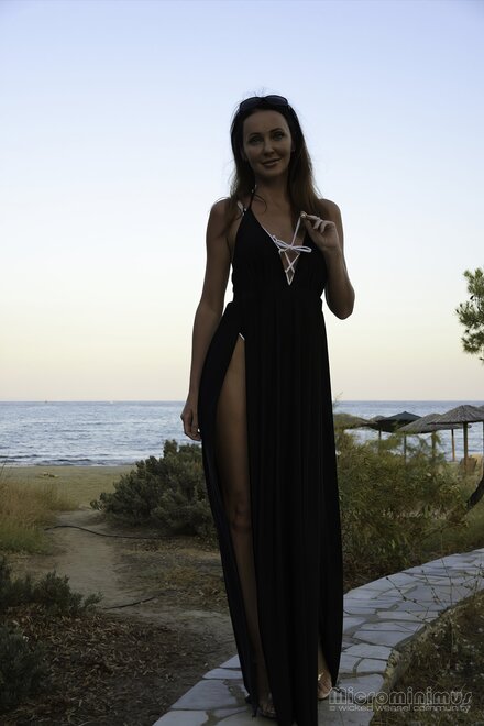 Heels on beach front 002-topaz-faceai-boost-2.8x