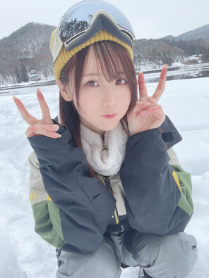 foto amadora けんけん (Kenken - snexxxxxxx) Bikini and Snow (3)