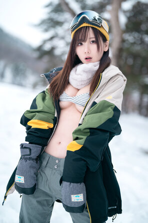 zdjęcie amatorskie けんけん (Kenken - snexxxxxxx) Bikini and Snow (12)