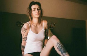 amateur photo Tatted Beauty