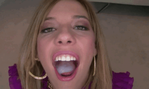 Cum swallow 32 mouthfull