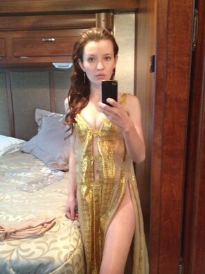 foto amatoriale real-emily-browning-nude-photos-and-video-leaked-4