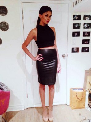 foto amatoriale Leather Skirt Indian
