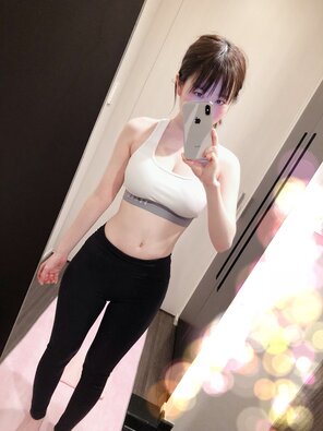 amateur photo Busty Japanese 22-year-old