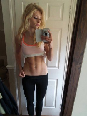 amateur pic Very Fit Blonde