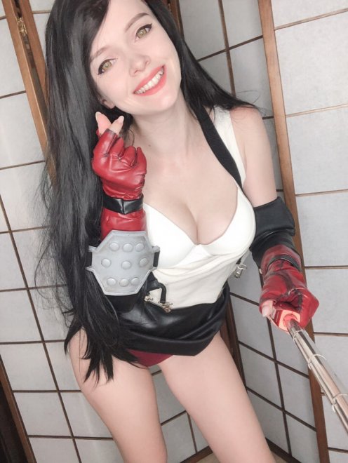 [F] Showing some love for you ~ Tifa Lockhart by Evenink_cosplay