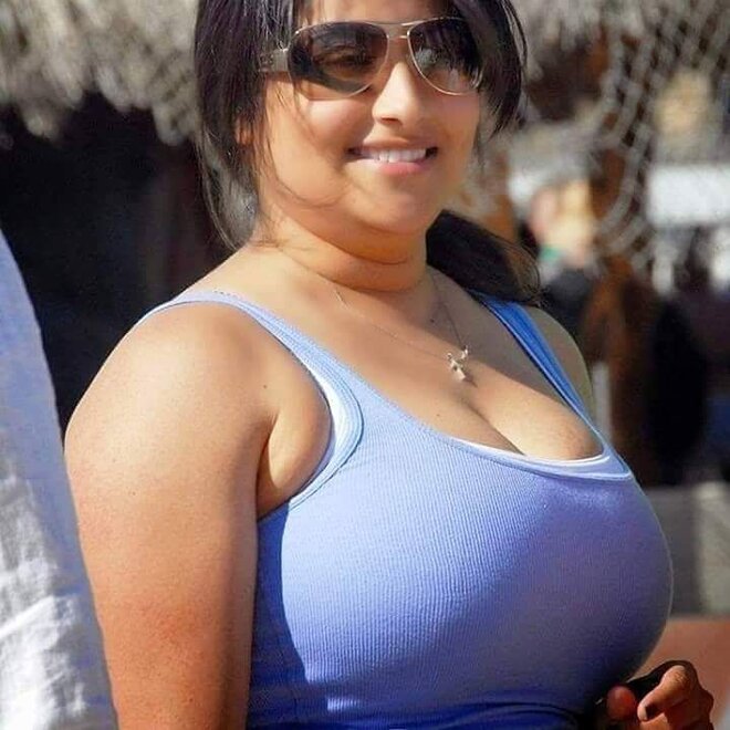 803034-huge-desi-nude