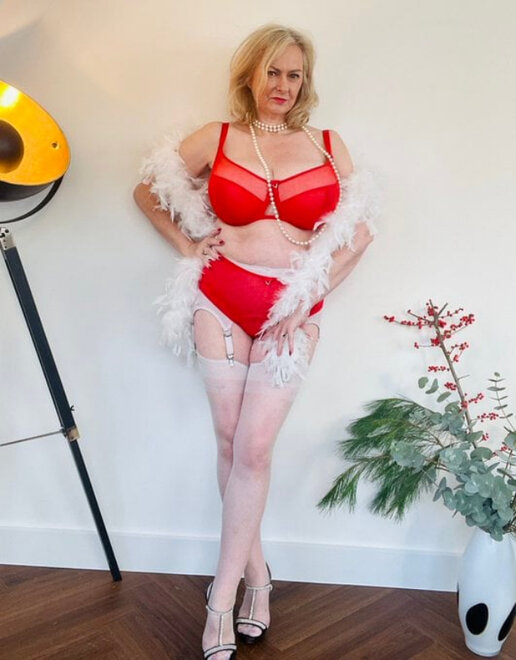 Courtesan Annabel4 nude