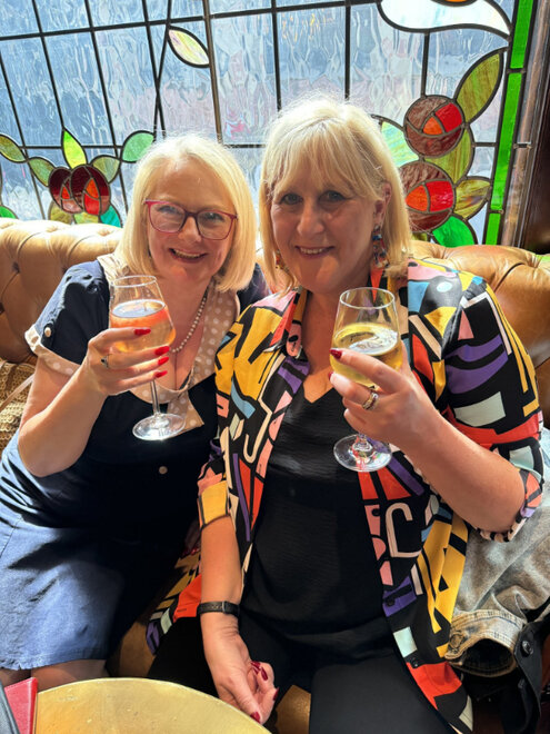 e9068f5e-bc38-4fcf-b6d0-a177c50f8821