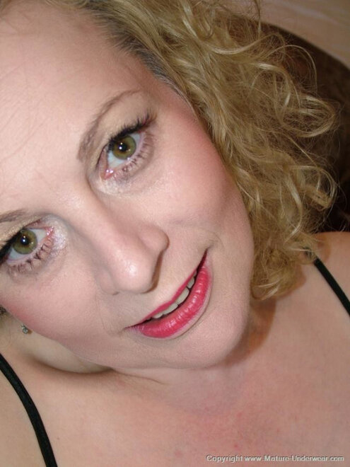 mature-underwear_120_pics_mrs_c_3030