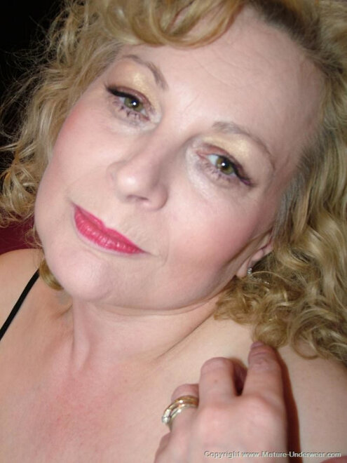 mature-underwear_120_pics_mrs_c_3048