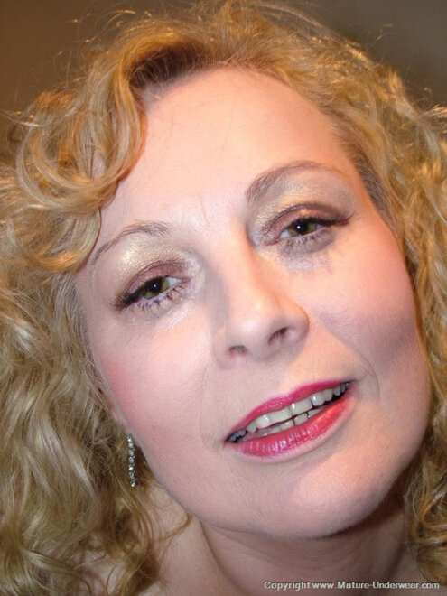 mature-underwear_120_pics_mrs_c_3113