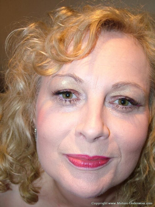 mature-underwear_120_pics_mrs_c_3114
