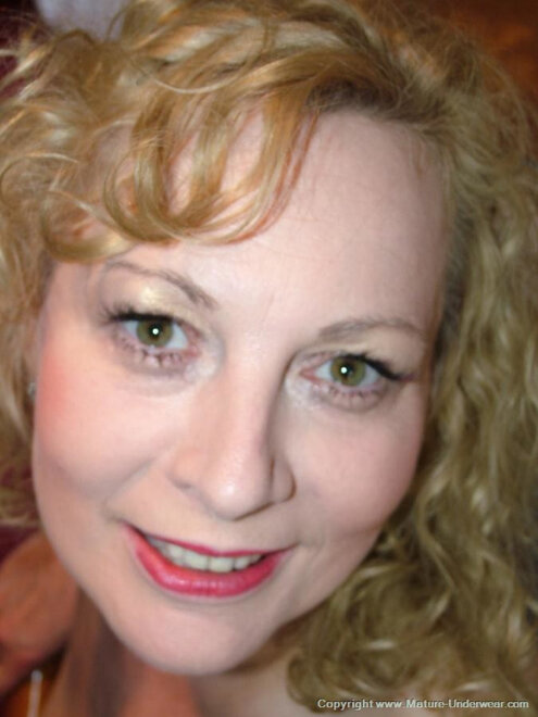 mature-underwear_120_pics_mrs_c_3115