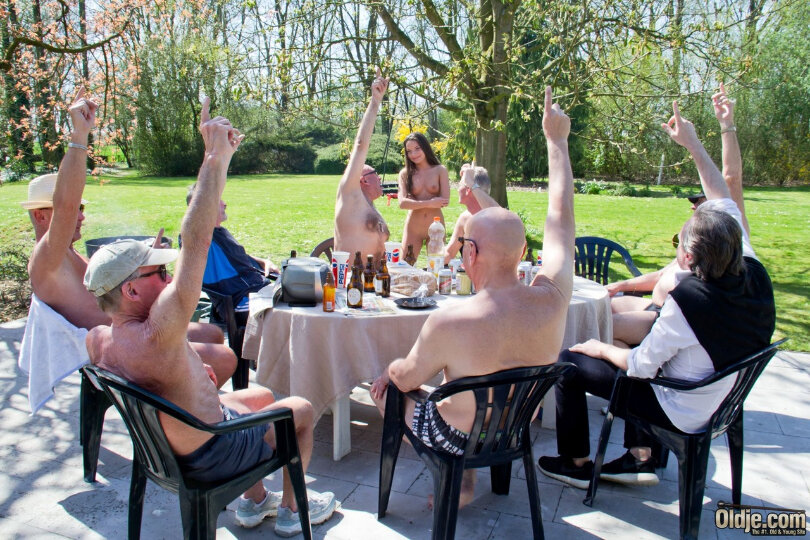 matureindulgence (877)