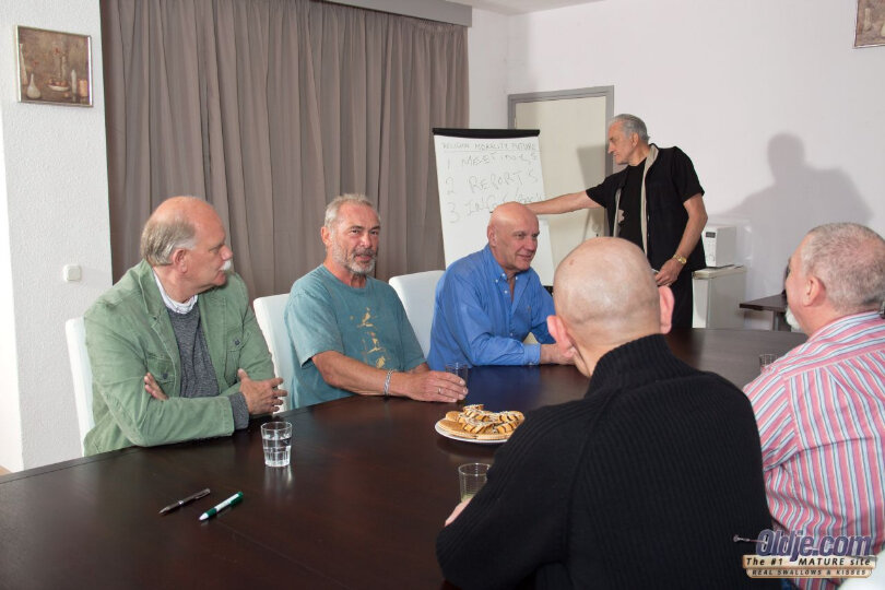 matureindulgence (1035)