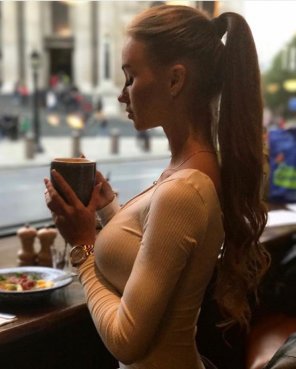 photo amateur Coffee date or morning after?