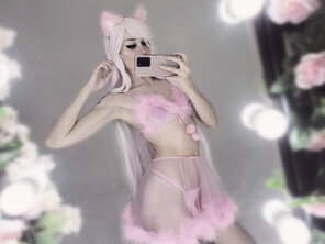 foto amadora Your pink and pale kitten