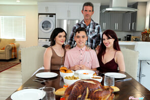 amateur photo did_you_get_your_stepsister_pregnant_on_thanksgiving_005