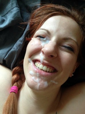 zdjęcie amatorskie Laughing With A Gooey Face