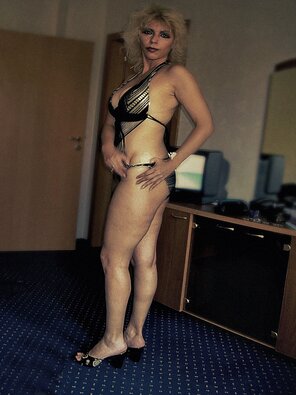 amateur photo Anastasiya in hotelroom ( Hotel Finlandia ) 01_4_1