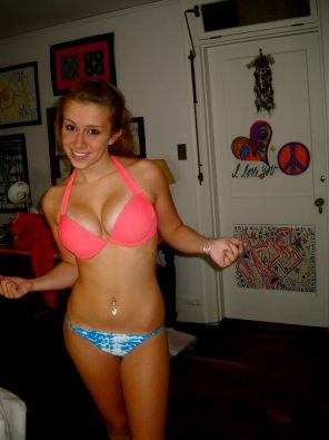 amateur-Foto Having fun in her room