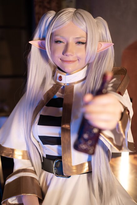 CarryKey-Frieren-six