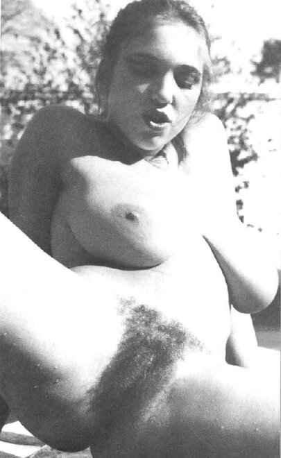 Vintage Girls_ Andrea Parducci aka Little Oral Annie #17409390