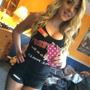 amateur pic My local hooters waitress