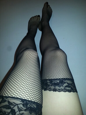 amateur photo Just made a new custom album [f] in my fishnet stocking, hope you like them [OC][self]
