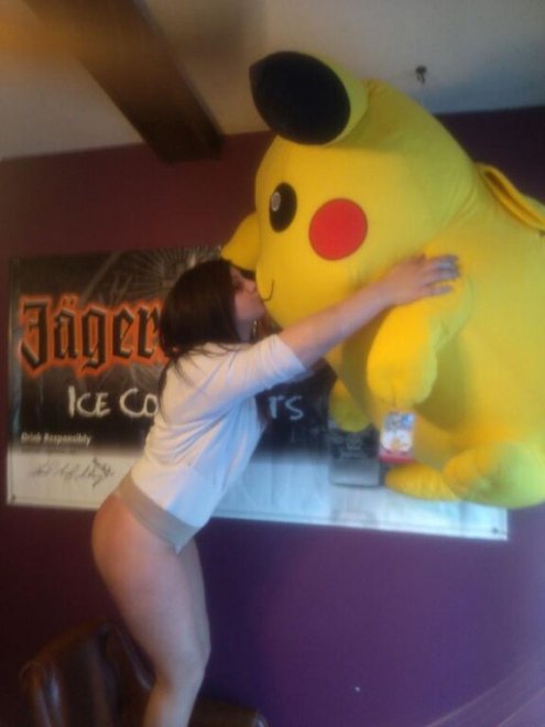 Sexy thighs and Pikachu