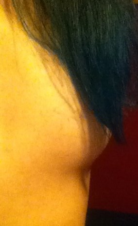 amateur photo Well people have been asking to see my blue hair so enjoy ;D