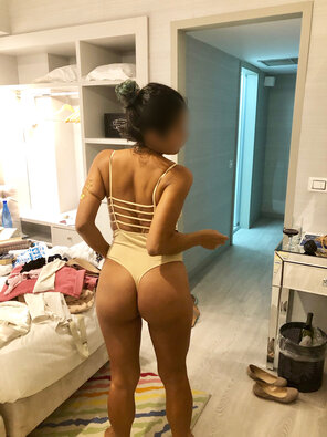 amateur pic love how my ass looks in this