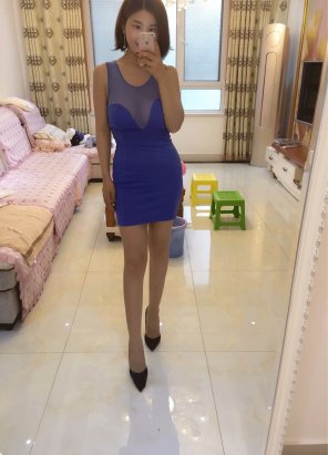 amateur pic Blue Dress