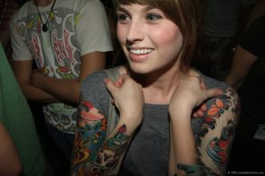 amateur photo Tattoo girl.