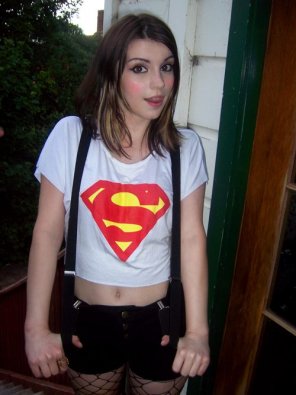 foto amateur Supergirl
