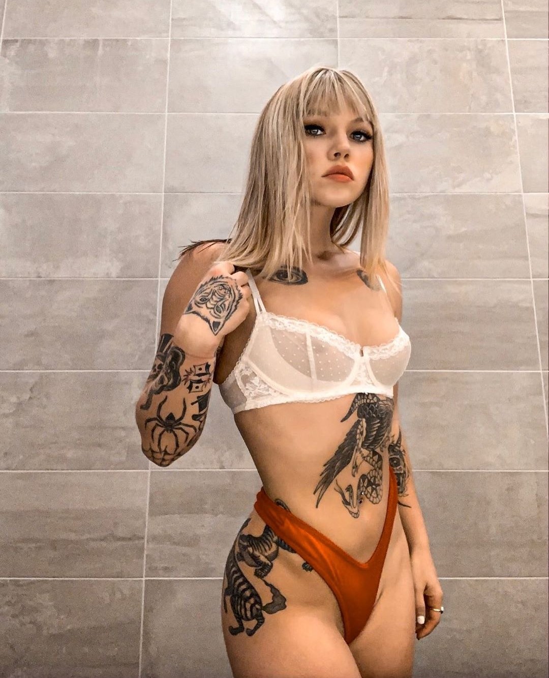 Girl with the spider tattoo Porn Pic - EPORNER