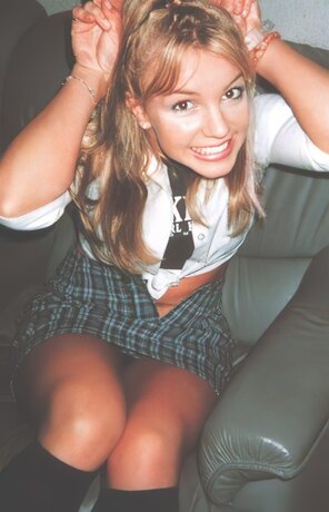 アマチュア写真 Britney-Spears-britney-spears-38935892-399-620-gigapixel-standard-scale-6_00x