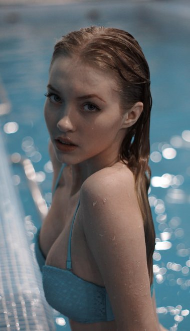 Polina Bannova nude