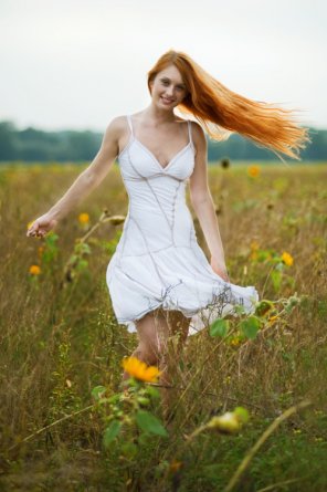 amateur-Foto People in nature Hair Nature Photograph Meadow Grass 