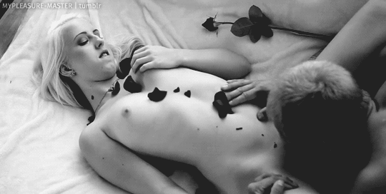 Sex Eating Her Out Porn Pic porn images eating her out among rose...