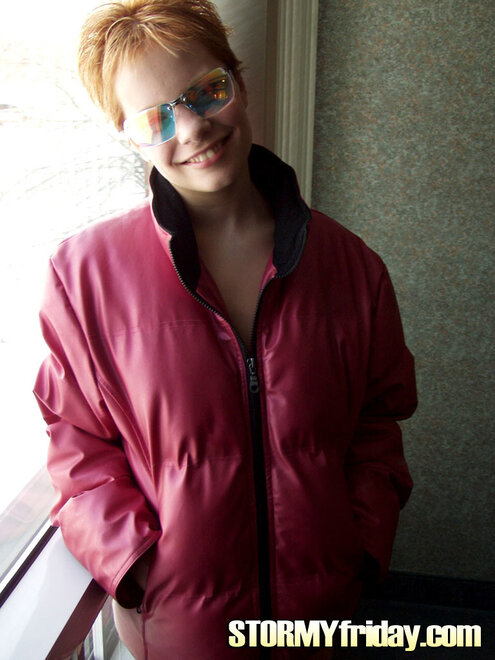 amateur photo EMILY DAVINCI PIC293
