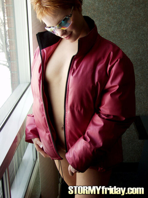 amateur photo EMILY DAVINCI PIC300