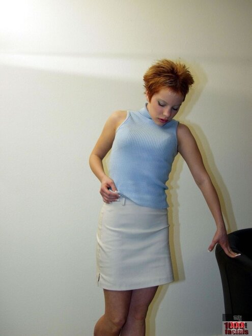amateur photo EMILY DAVINCI PIC16