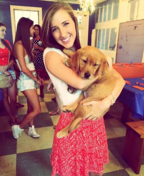 amateur pic Girl with puppy