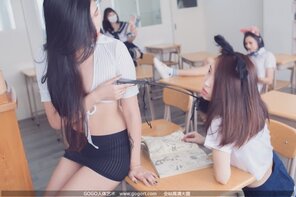 photo amateur 4 girls asian school09