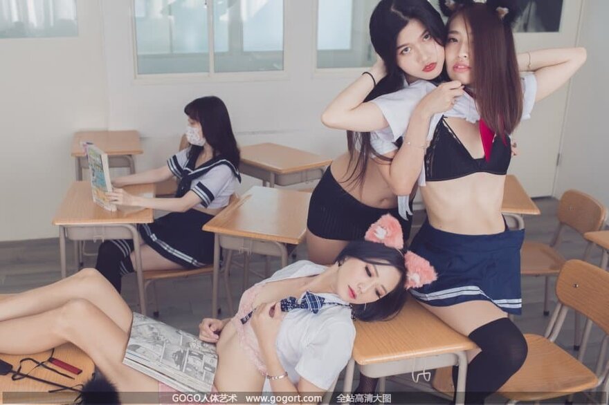 4 girls asian school18